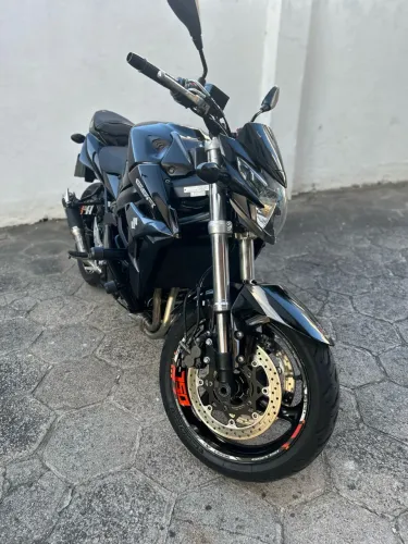 Suzuki GSR 750 2014