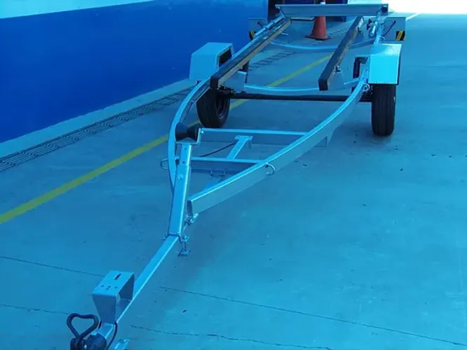 CARRETA PARA BARCO E LANCHA GALVANIZADA 6 METROS