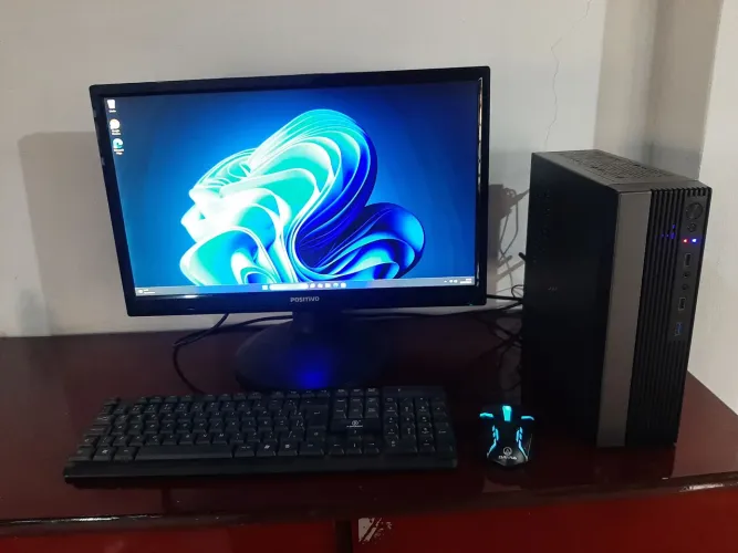 Computador completo, Wi-Fi, ssd 22 polegadas leia