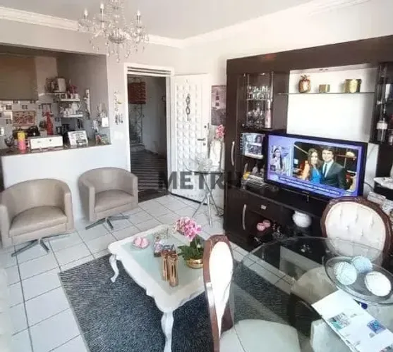 Apartamento com 2 dormitórios à venda, 62 m² por R$ 215.000,00 - Aldeota - Fortaleza/CE