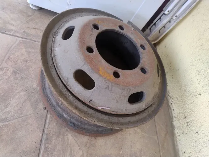 Roda Aro 17 com câmara 