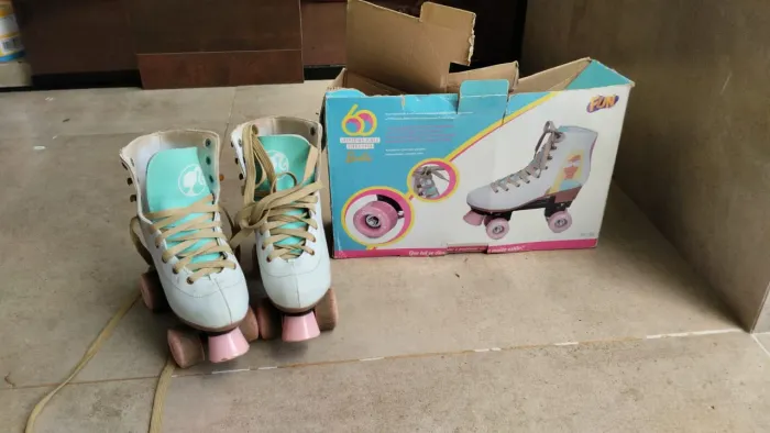 Patins flores 4 rodas 33/34
