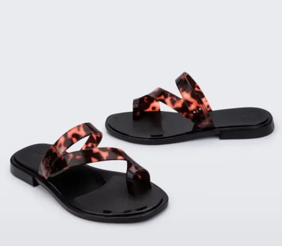 Melissa Cassie Slide
