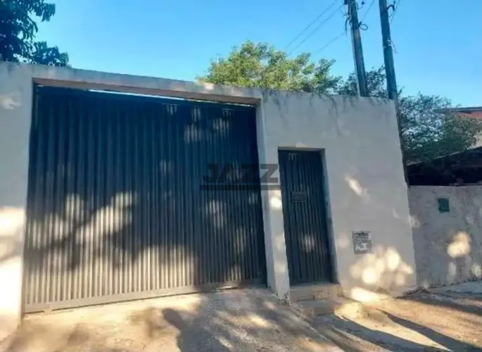 Oportunidade de Investimento | Imóvel com Excelente Potencial Comercial em Frente ao