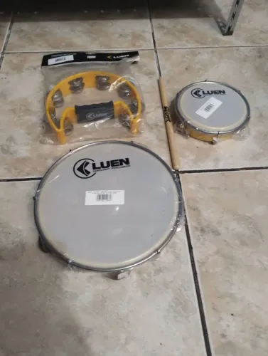 Kit pagode pandeiro 10" polegadas + tamborim 6" polegadas + Pandeirola na promoção 