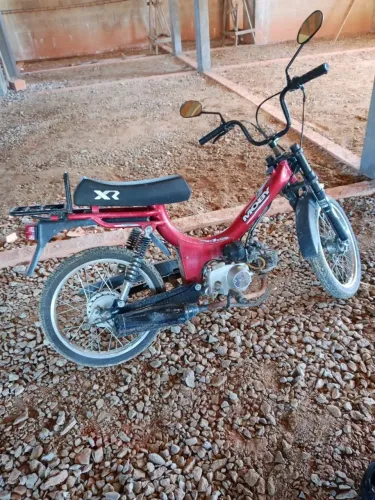 Mobilete 4Tempos Valor 4,500 Negociável aceito tocas Por algo do meu interesse mais Volta.