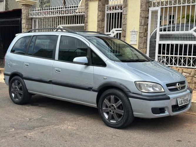 Chevrolet Zafira Elite 2.0 MPFI Flexpower 8V 5P 2009