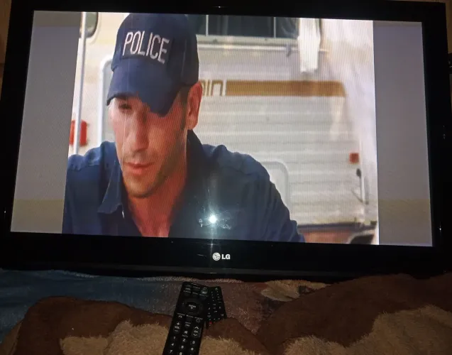 Tv LG plasma 42 sem conversor digital aparece algumas listras nada que atrapalhe