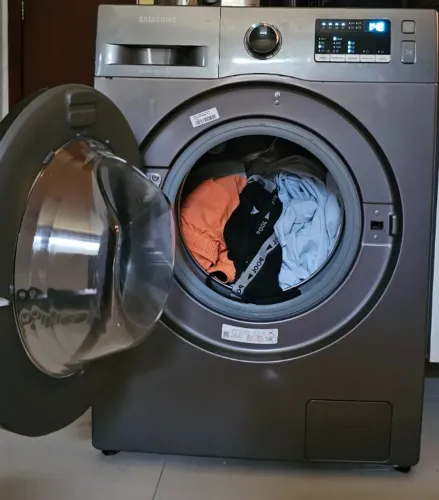 Maquina LAVA ROUPAS DOGITAL SAMSUNG 11kg em perfeito estado 