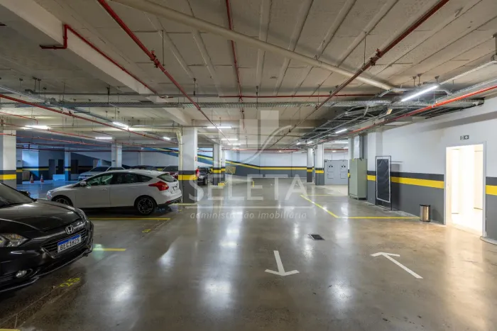 ESTACIONAMENTO DO DAY MEDICAL CENTER FOZ DO IGUAÇU; OBS.QUANTIDADE DE VAGAS; 176 VAGAS