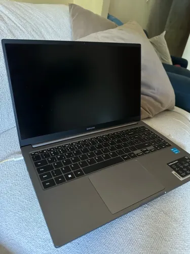 NOTEBOOK- Samsung Galaxy Book4