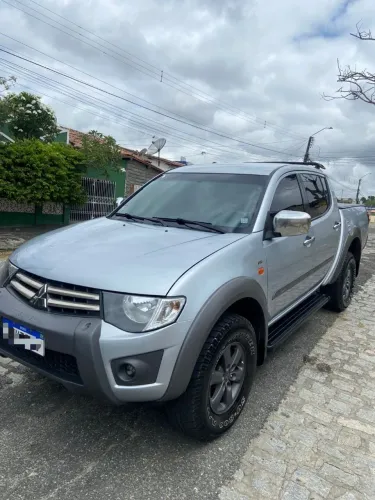 Mitsubishi L200 Triton Outdoor 2.4 Flex 16V CD Mec. 2017