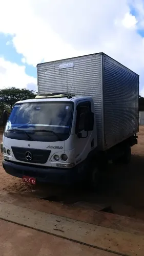 Mercedes-Benz Accelo 1016 2012 Bau e Carroceria