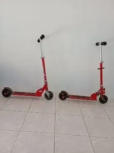 2 Patinetes infantis 