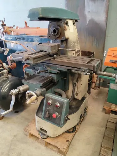 Fresadora universal Sanches Blanes n1