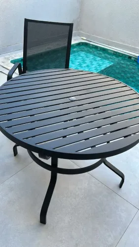 Mesa e 4 cadeiras para área externa 