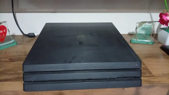 Play Station 4 Pro. 1TB (1.000GB) Aceito negociar