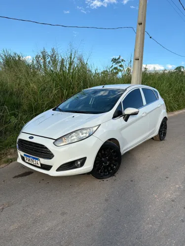 Ford Fiesta Titanium 1.6 16V Flex Mec. 2015
