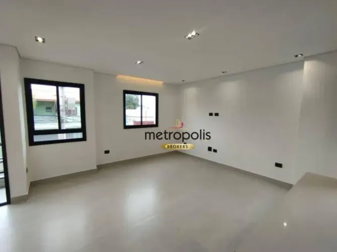 Sobrado com 3 dormitórios à venda, 155 m² por R$ 950.000,00 - Utinga - Santo André/SP