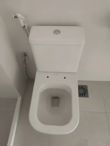 Vaso Sanitário Deca Level com Caixa Acoplada - Alto Padrão - Branco