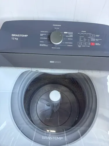 Máquina de lavar roupas BRASTEMP 12 KG