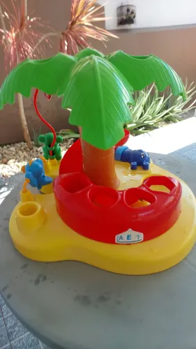 Ilha de brinquedos calesita