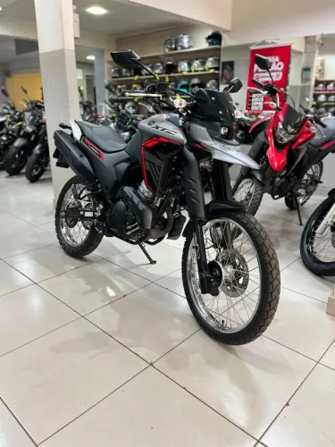 Yamaha XTZ 250 Lander 2025 ? Apenas 14mil km!