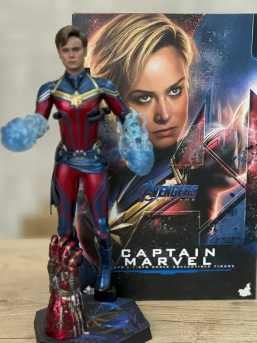 Capitã Marvel - 1/6 - Guerra infinita - Hottoys