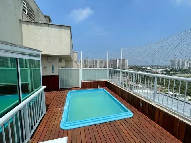 Cobertura na Barra Da TIjuca, 4 suítes, piscina e churrasqueira! London Green!