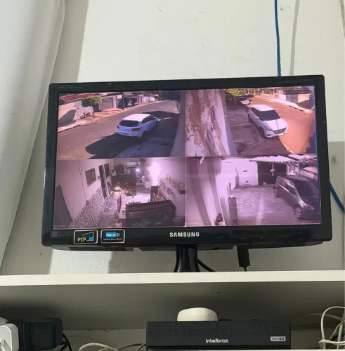Vendo Kit Completo De câmeras de monitoramento intelbras