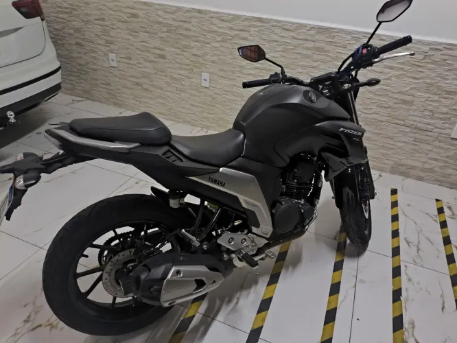 Fazer 250