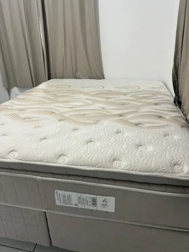 Cama Queen