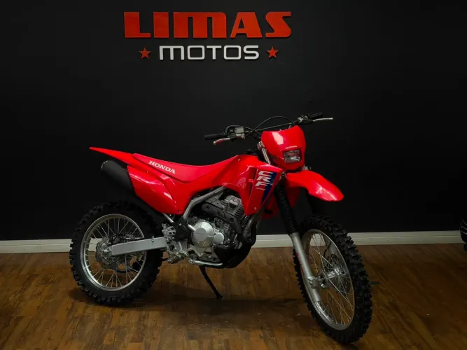 CRF 300 Vermelha 2027 - 0 KM.
