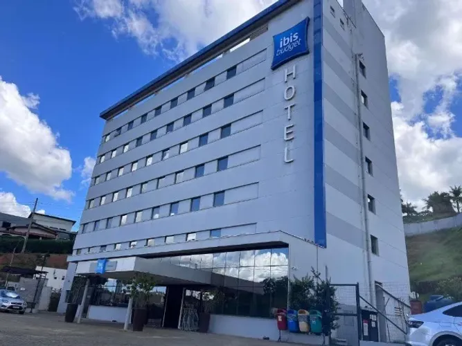 Mesalista ibis budget Manhuaçu