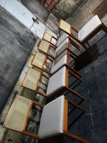 Reforma de cadeiras de madeiras