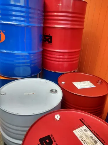 *Vendo tonéis para customização, churrasqueira, lixeira, contrução civil e outras !!