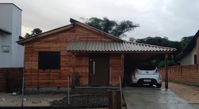 Casa Nova de Madeira Duplada com Suíte no Riachinho - Jaguaruna/SC