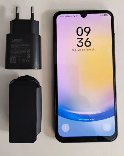 Galaxy A 25 5G 256 GB 8 GB RAM.- NFC - Android 16 . 3 Capas , película.