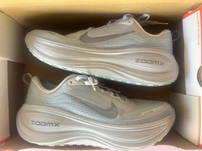 Nike Vomero Plus - Original 41 NOVO!