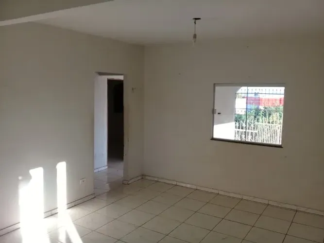Alugo casa bem localizado, para mais informações *