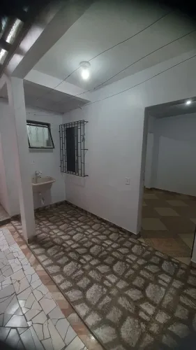 Alugo casa no cic em curitiba