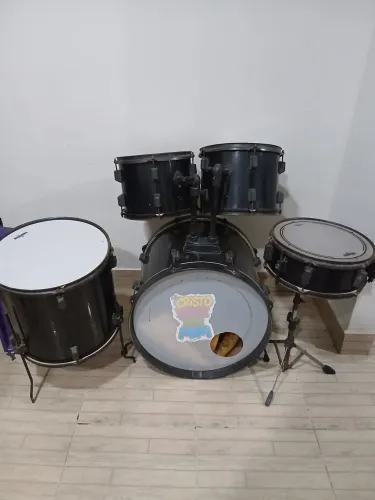 Vendo bateria completa