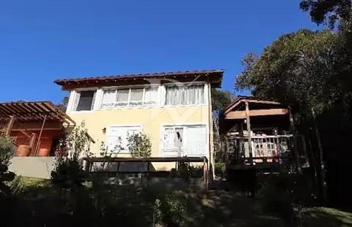 Casa em Condomínio no Rancho Queimado