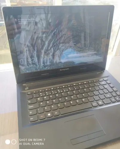 de $ 1.200 por $ 800 notebook Lenovo<br>Notebook LENOVO