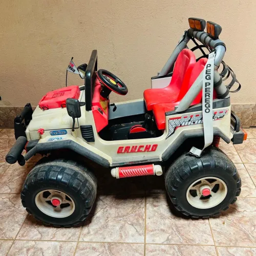 Carrinho Elétrico Infantil Jipe Gaucho Peg-Pérego