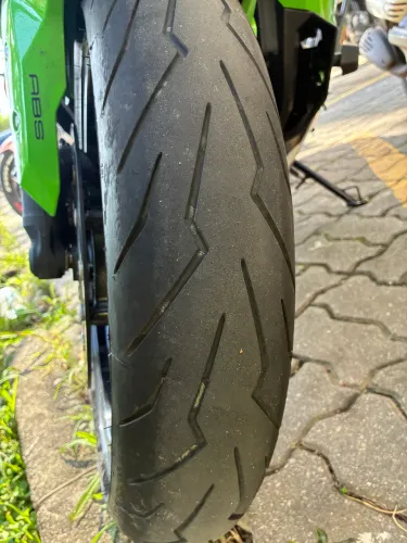 Pneu rosso 3 120/70 r17