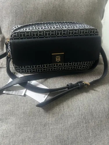 Bolsa Tommy Hilfiger!original!importada!