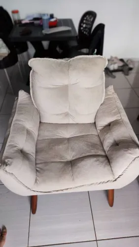 Poltrona decorativa bege + puff