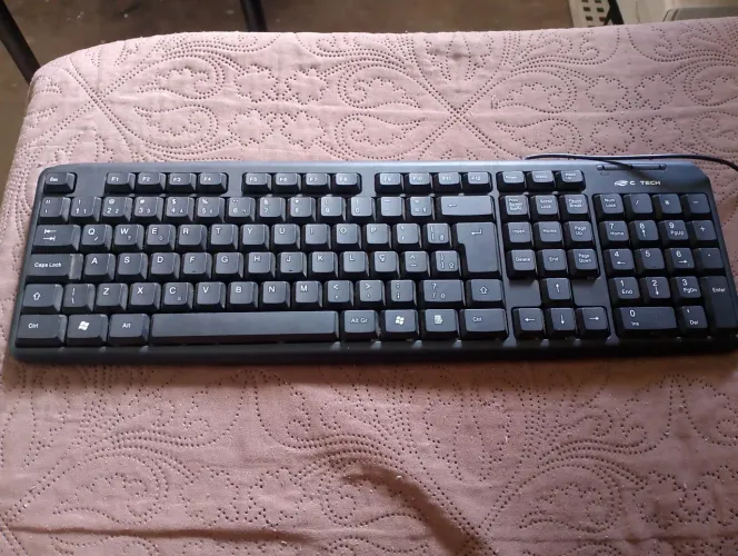 Teclado em perfeito estado!