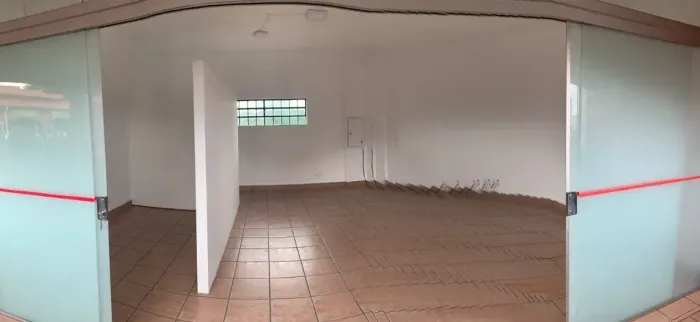 Sala em centro comercial para aluguel e venda com 25 metros na Granja Viana II - Cotia - S